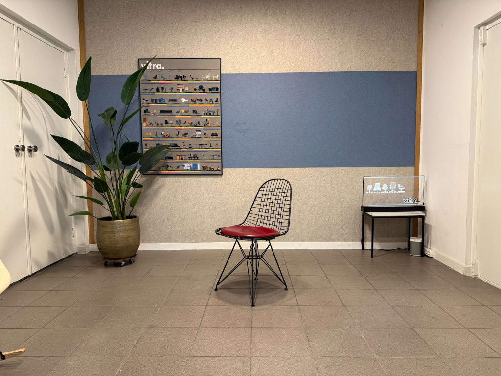 Vitra · Eames · DKR Wire Chair · Rood leder