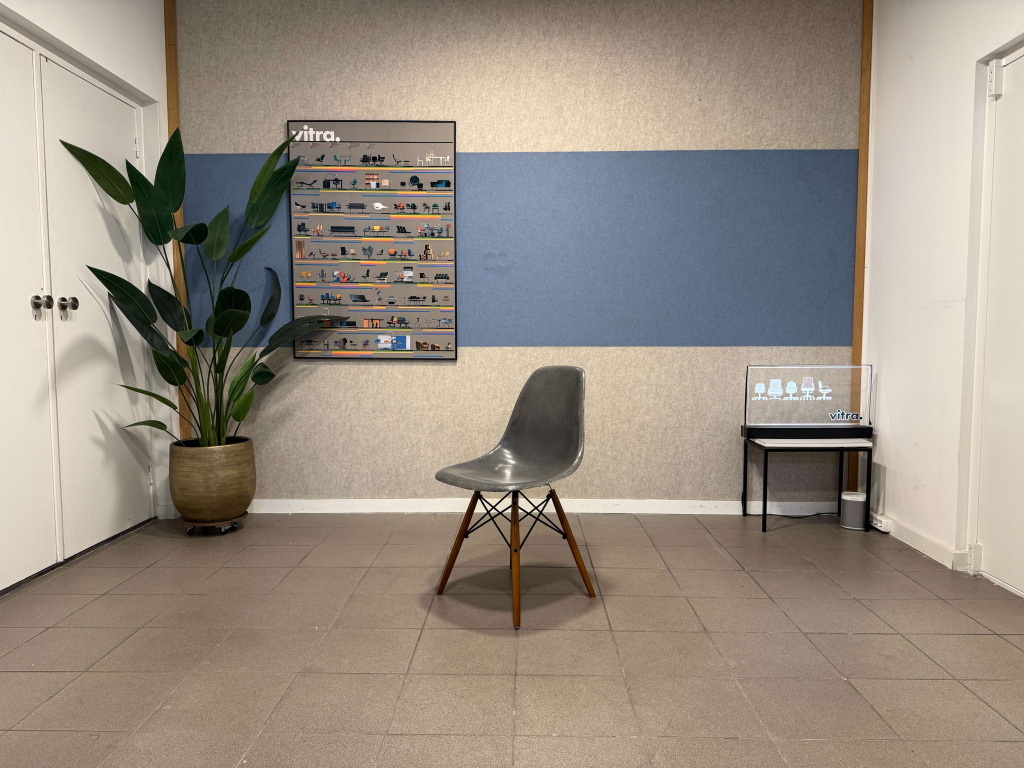 Herman Miller · Eames · DSW · Elephant Hide Grey