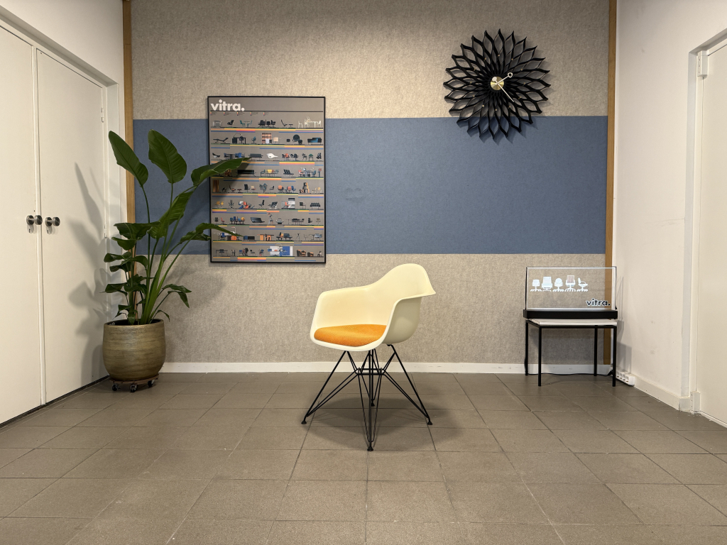 Vitra · Eames · DAR · Wit – Geel Zitkussen