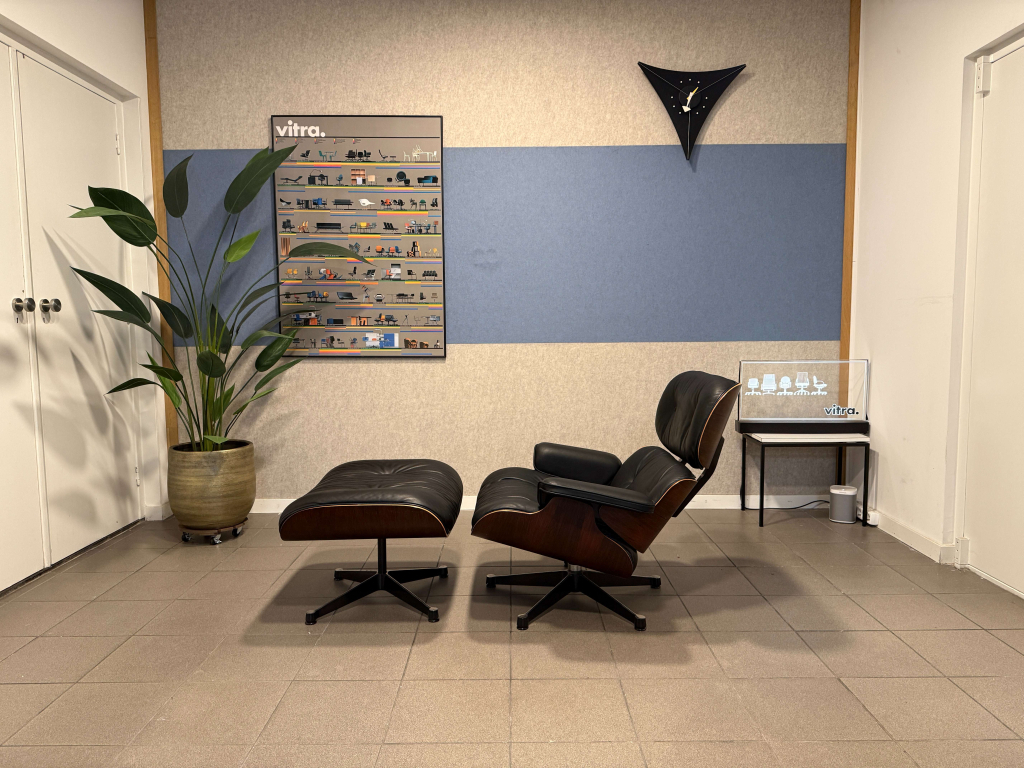 Herman Miller · Eames · Lounge Chair & Ottoman · Palisander